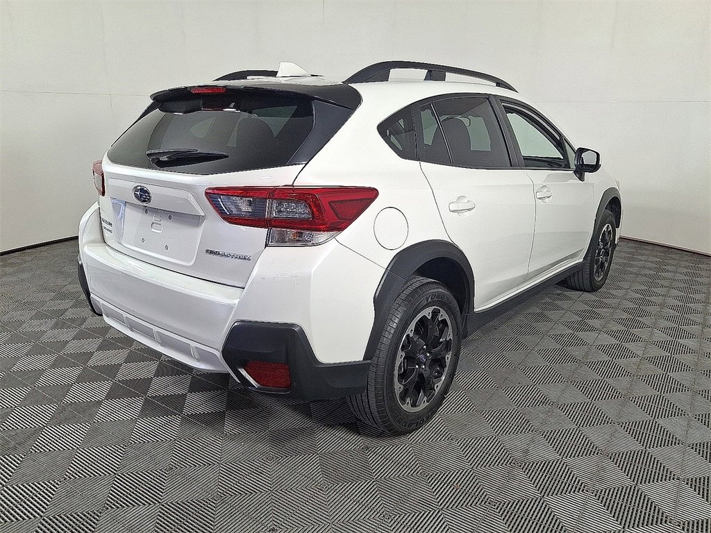 Used 2022 Subaru Crosstrek 2.0i Premium w/ Moonroof Package image 10