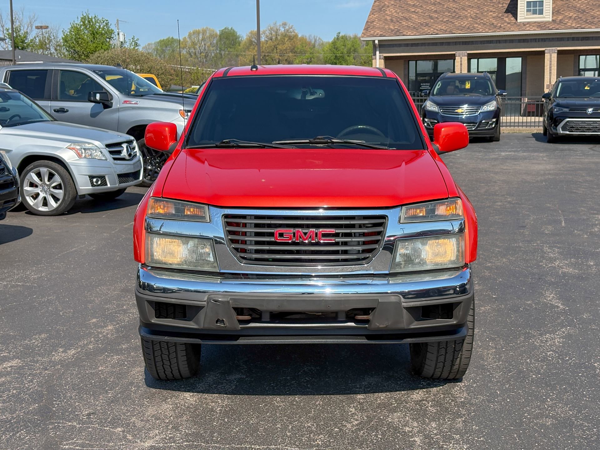 Used 2010 GMC Canyon SLE image 3