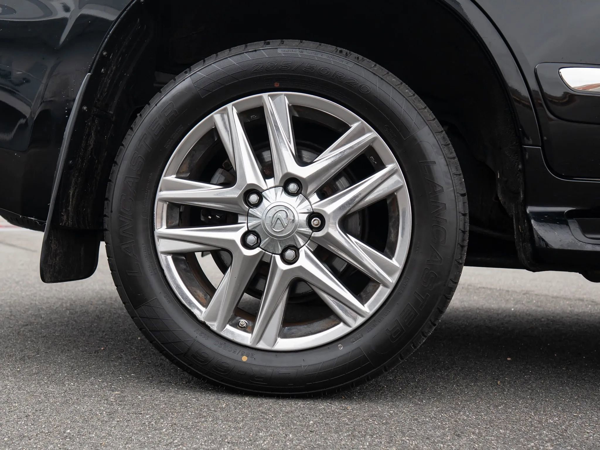 Used 2015 Lexus LX 570 4WD image 16