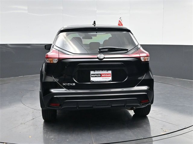 Used 2025 Nissan Kicks Play S image 4