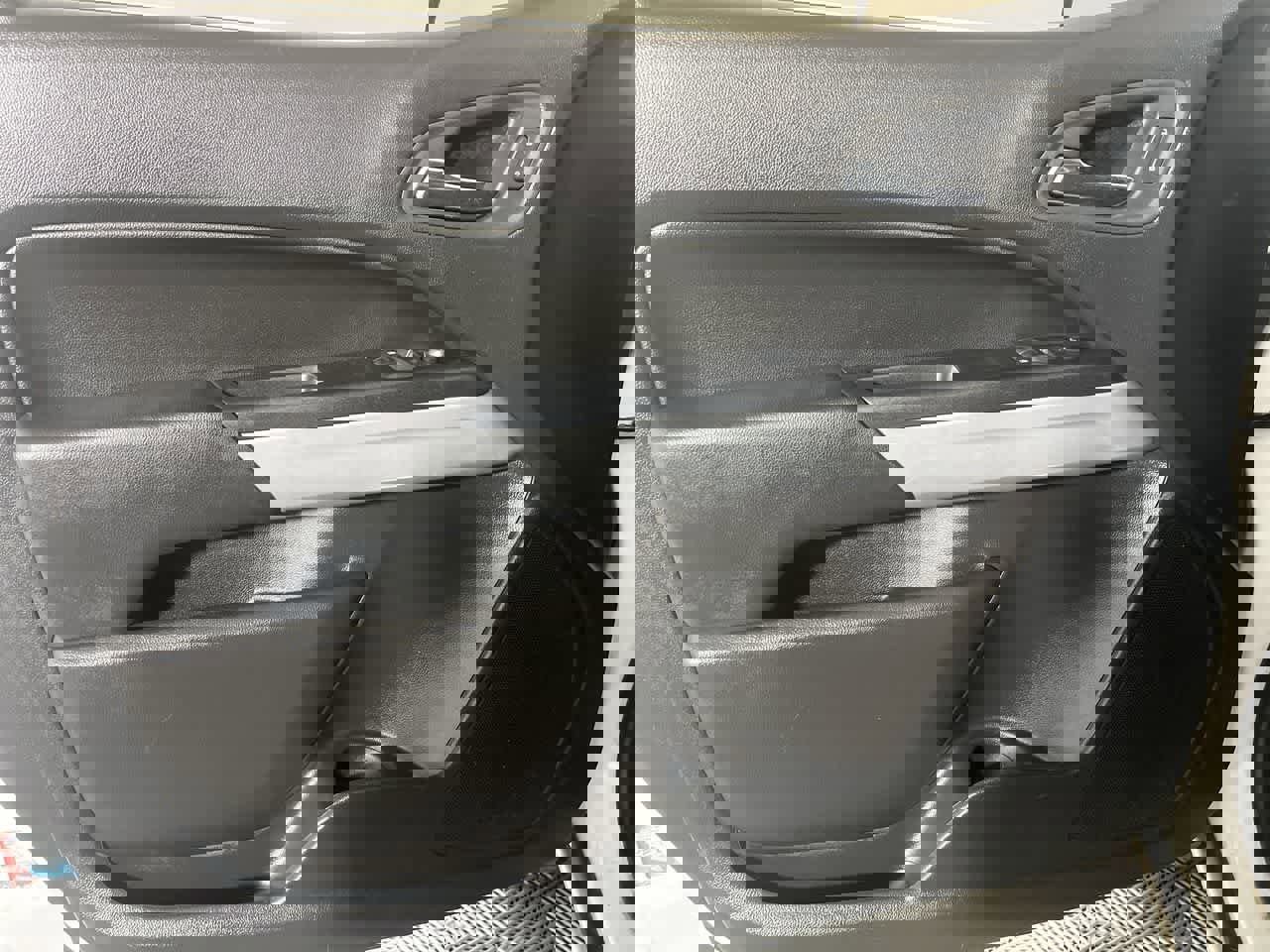 Used 2022 Chevrolet Colorado LT w/ Fleet Safety Package image 13