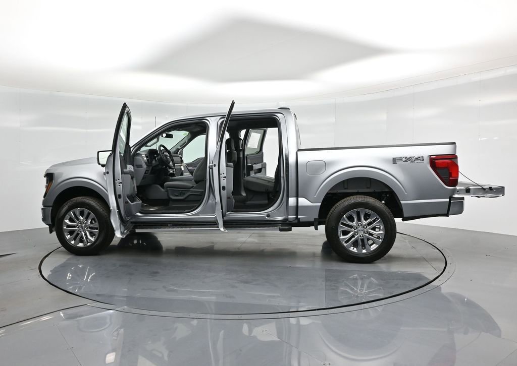 New 2025 Ford F150 XLT w/ Equipment Group 303A High image 33