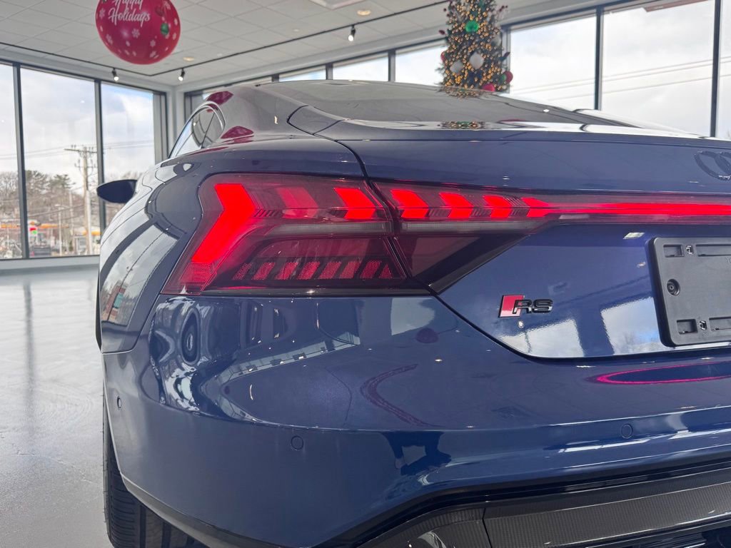 Used 2023 Audi RS e-tron GT w/ Carbon Performance Package image 12