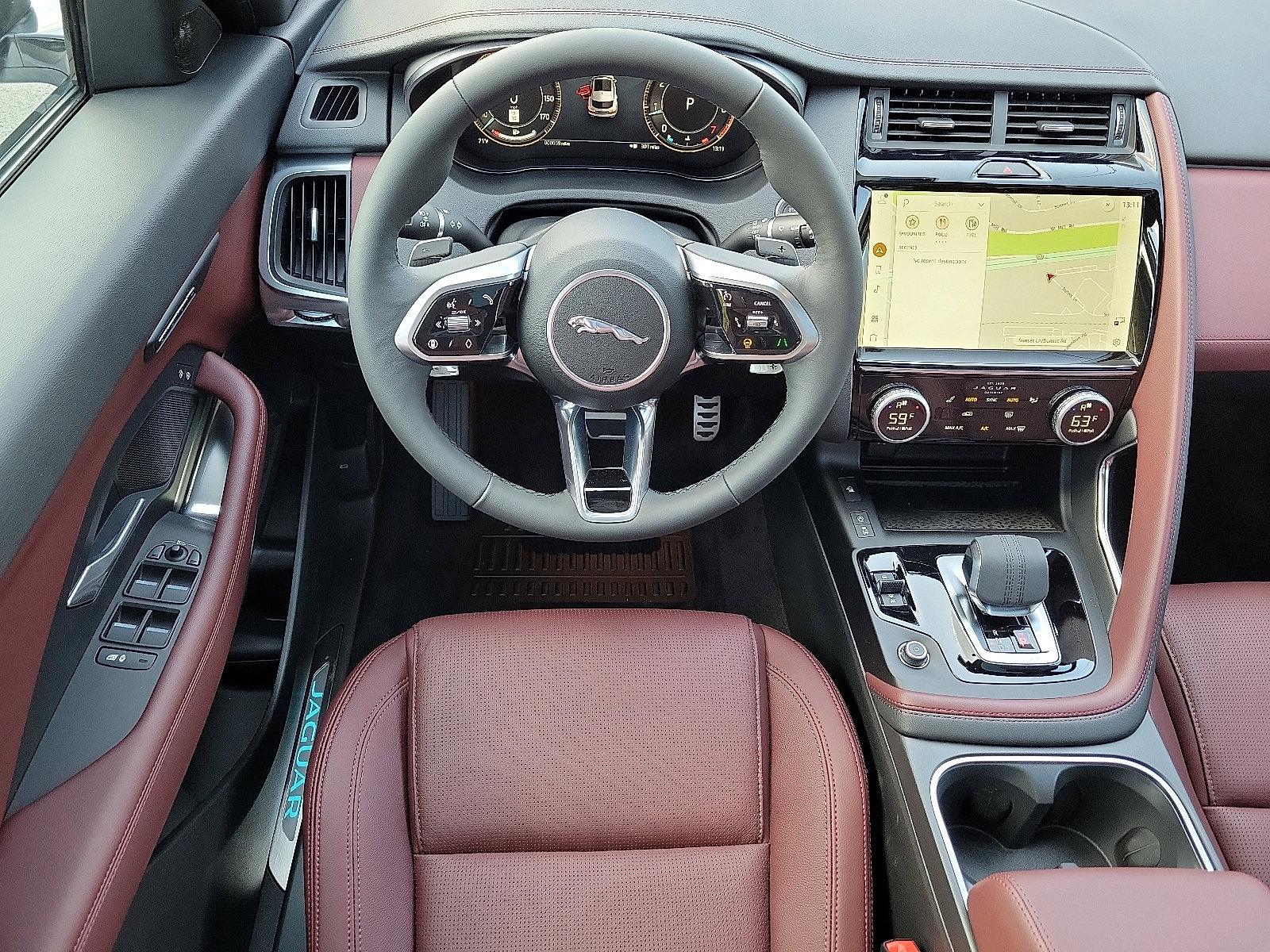 New 2024 Jaguar E-PACE R-Dynamic SE image 4