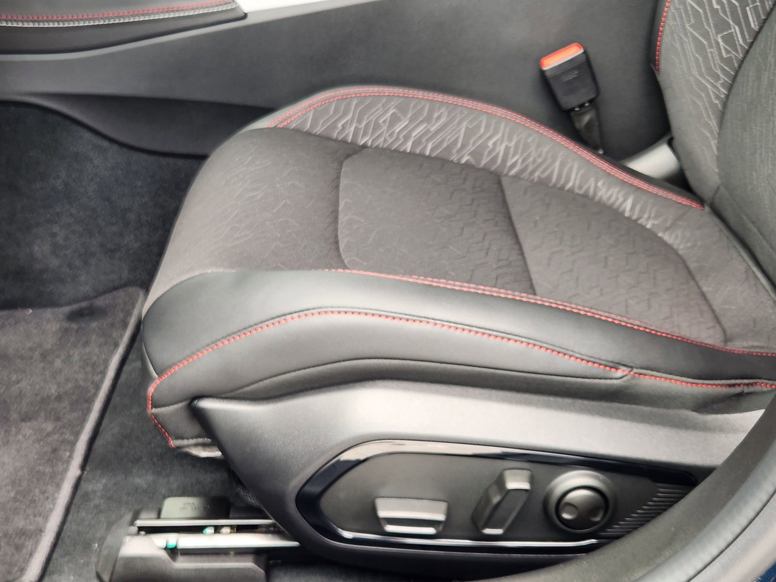 New 2026 Dodge Charger GT w/ Driver Convenience Group AWD/4WD image 20