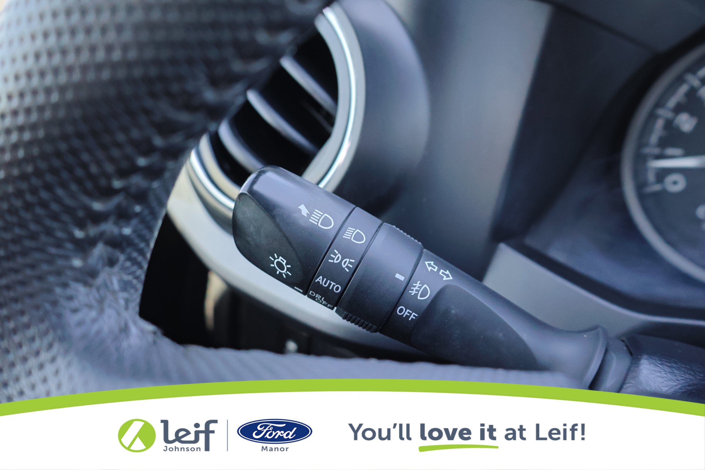 Used 2023 Toyota Tacoma TRD Off-Road image 17