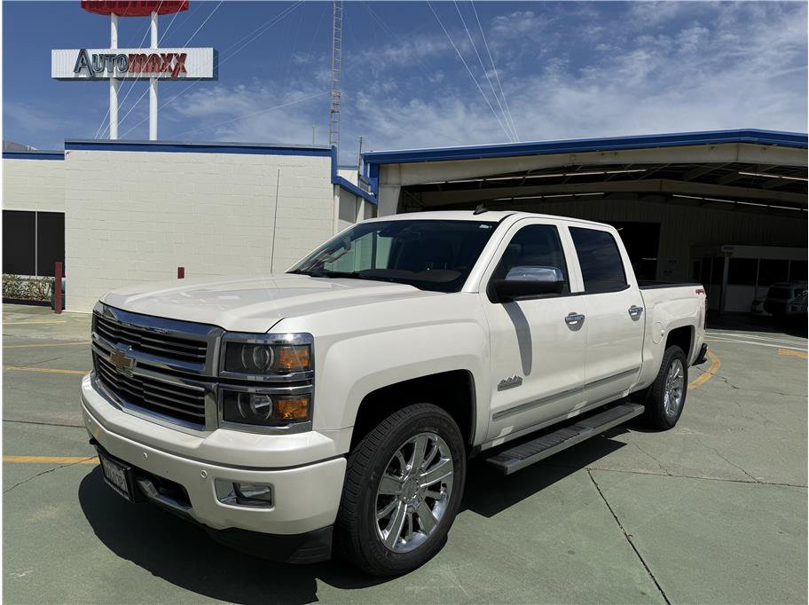 Used 2014 Chevrolet Silverado 1500 High Country w/ High Country Premium Package AWD/4WD image 2