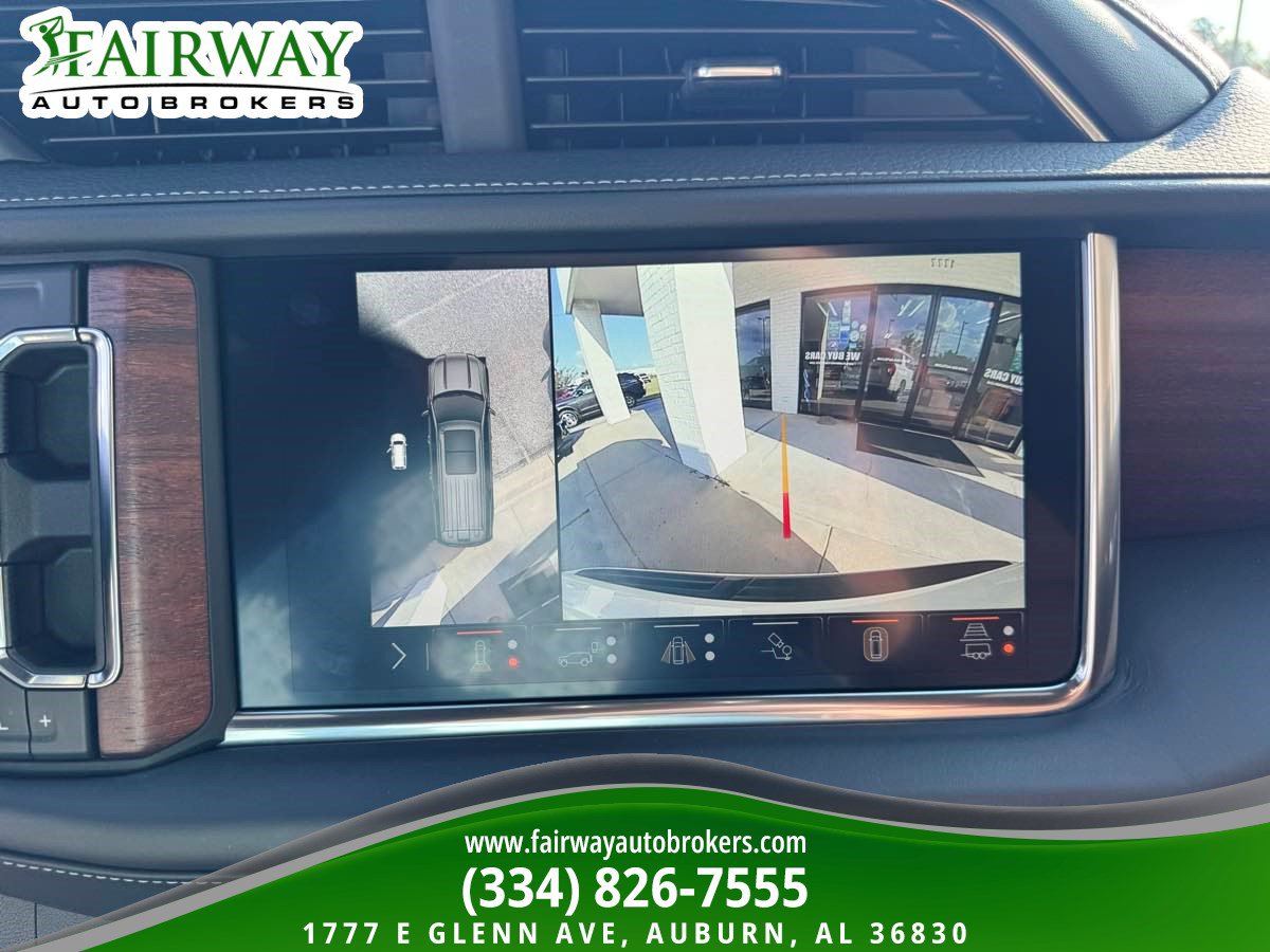 Used 2023 GMC Yukon Denali Ultimate AWD/4WD image 24