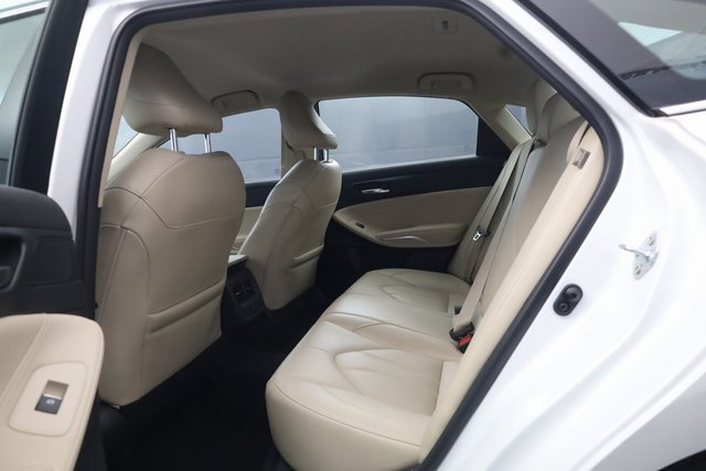 Used 2021 Toyota Avalon XLE w/ Carpet Mat Package (TMS) image 21