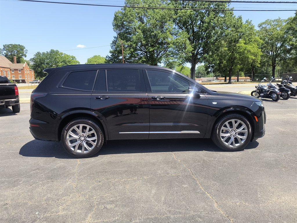 Used 2020 Cadillac XT6 Sport w/ Platinum Package AWD/4WD image 6