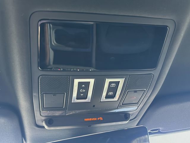 Used 2023 Land Rover Defender 110 X image 30