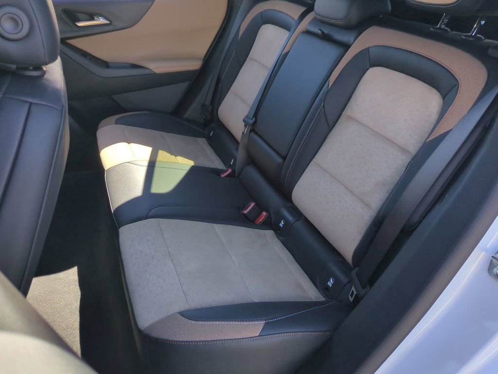 Used 2026 Chevrolet Equinox ACTIV w/ Safety and Technology Package image 24