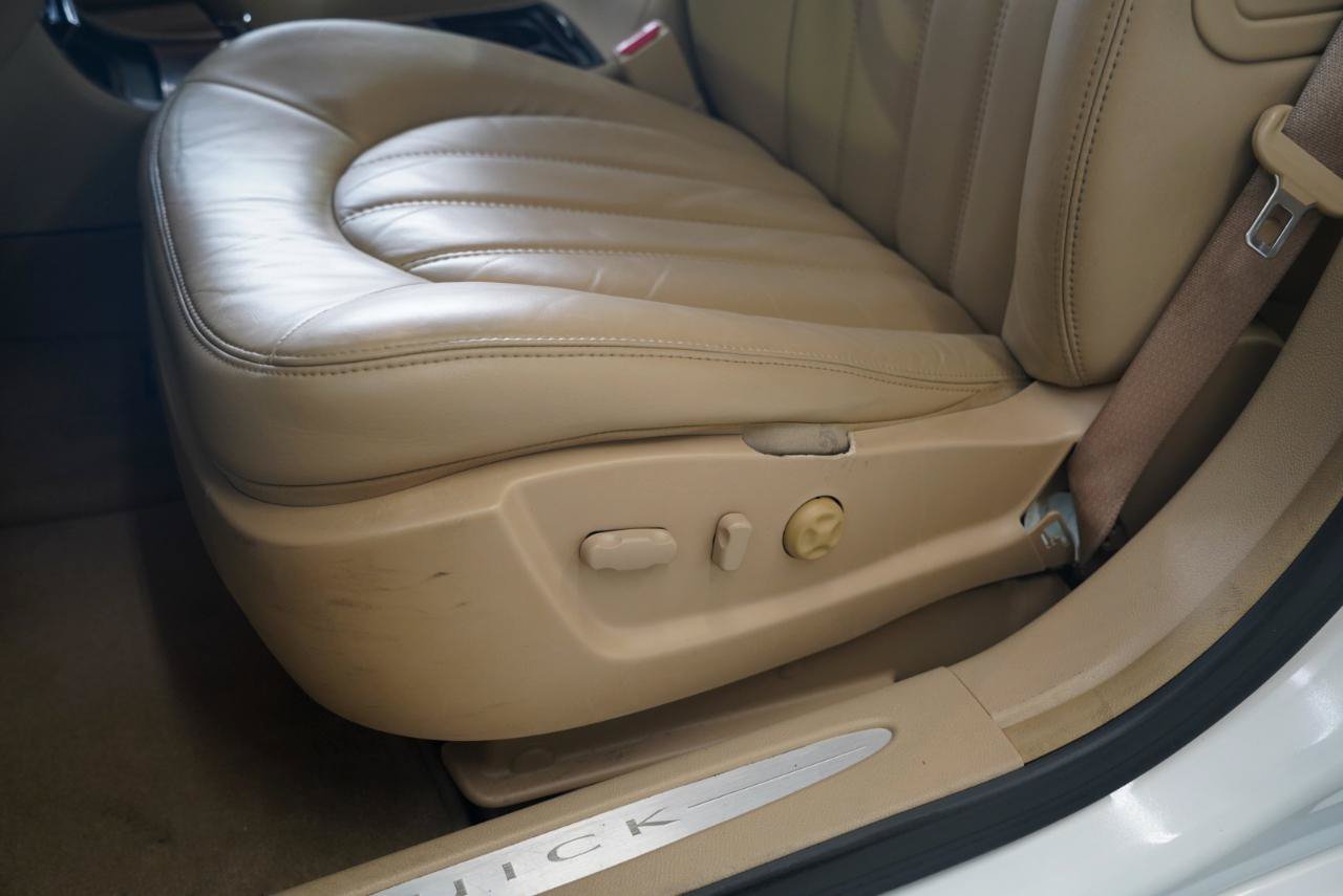 Used 2006 Buick Lucerne CXL w/ Luxury Package FWD image 24