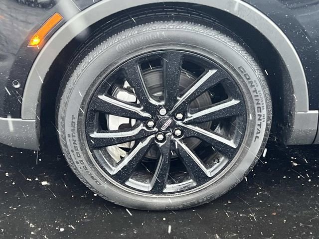 Used 2023 Lincoln Nautilus Reserve w/ Equipment Group 201A image 10