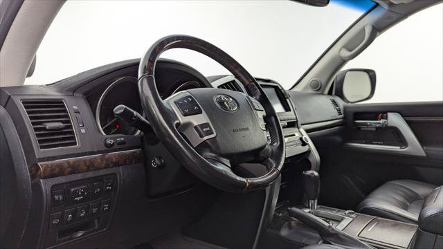 Used 2015 Toyota Land Cruiser AWD/4WD image 19