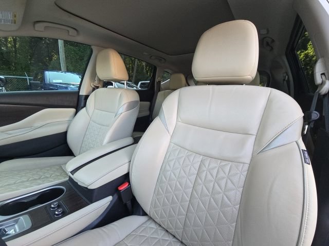 Used 2020 Nissan Murano Platinum w/ Cargo Package FWD image 24
