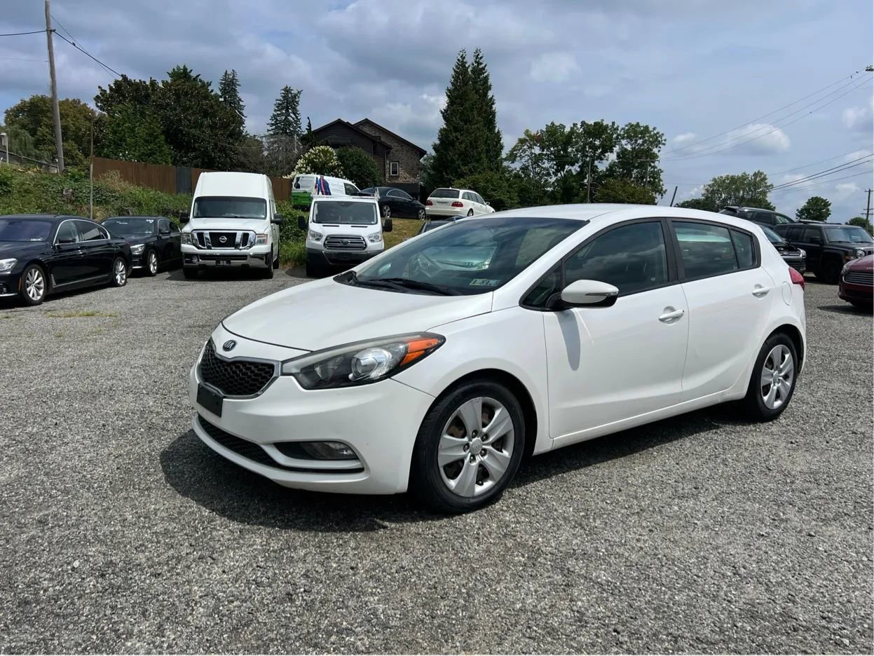 Used 2016 Kia Forte LX image 1