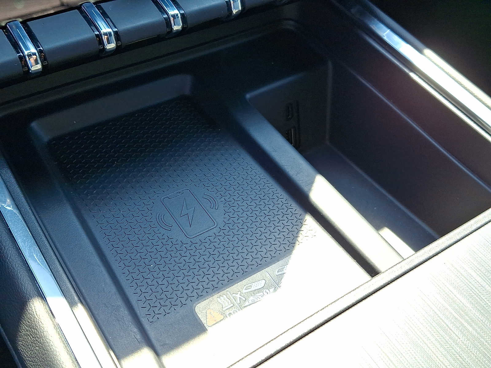 Certified 2024 GMC Acadia Elevation w/ Luxury Package image 26