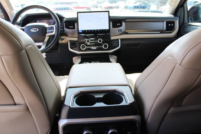 Used 2024 Ford Expedition Max Limited RWD image 18