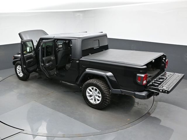 Used 2023 Jeep Gladiator Sport AWD/4WD image 45