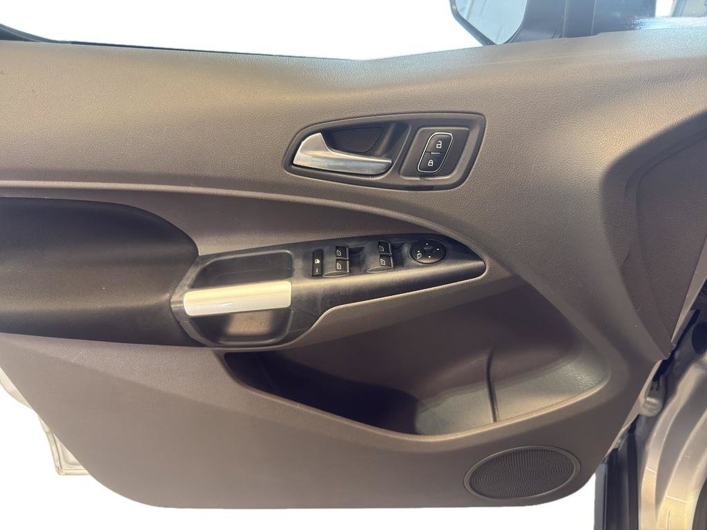 Used 2021 Ford Transit Connect XLT FWD image 15