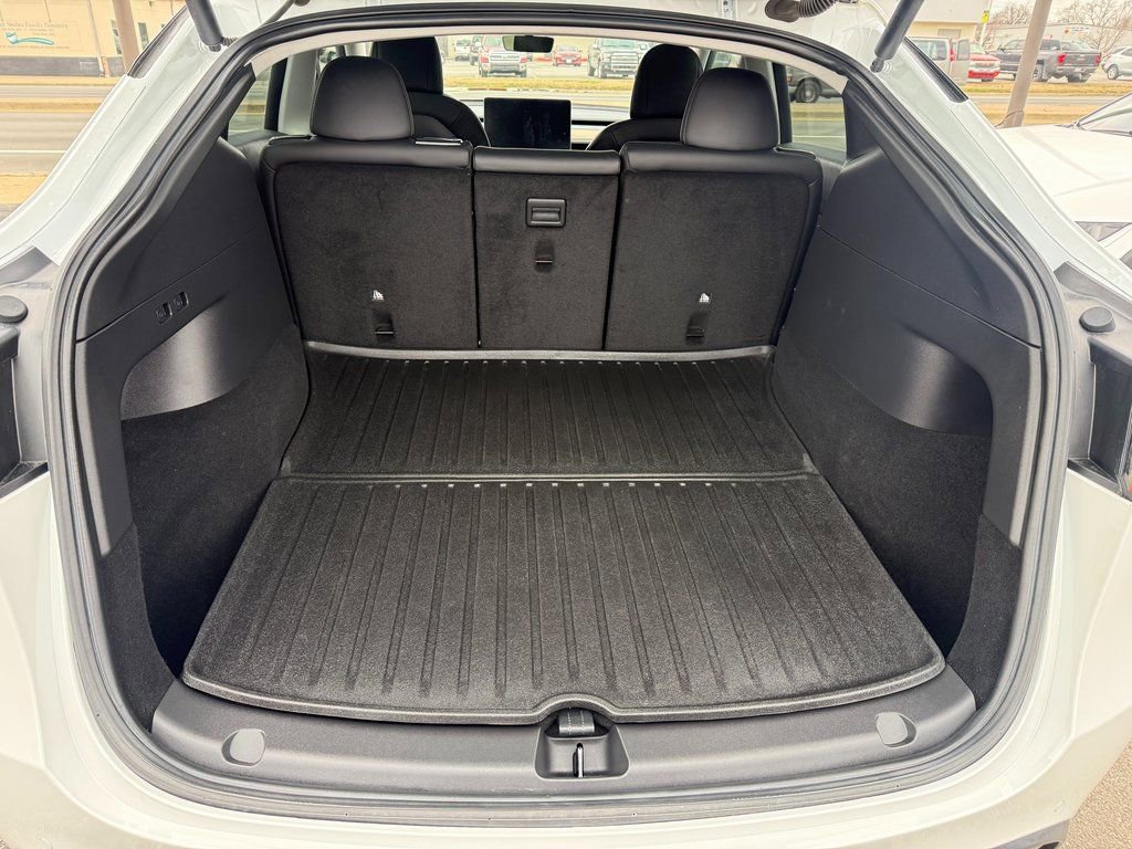 Used 2021 Tesla Model Y Long Range image 14