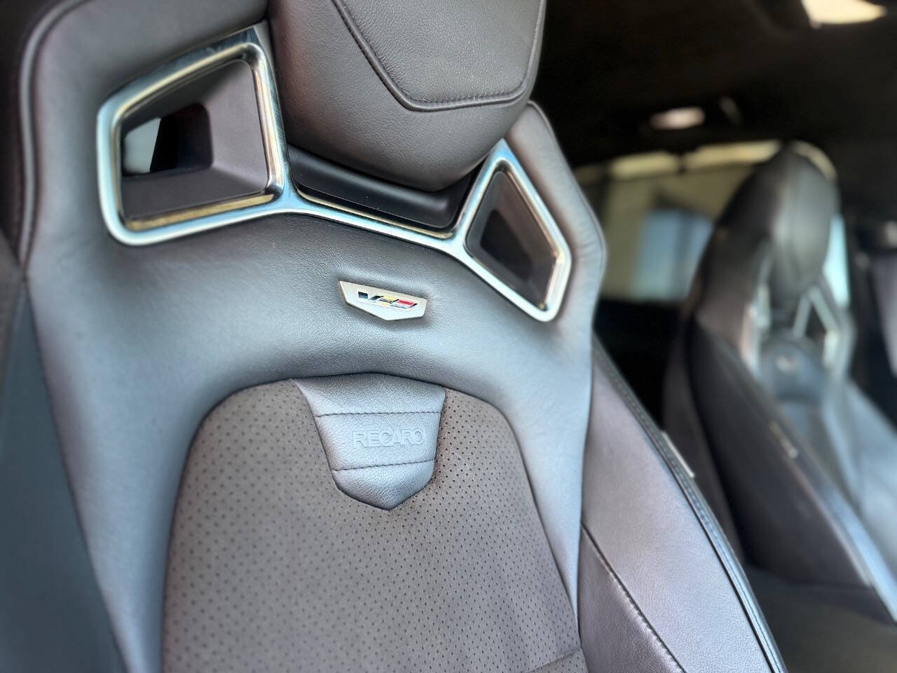 Used 2016 Cadillac CTS V w/ Luxury Package RWD image 58