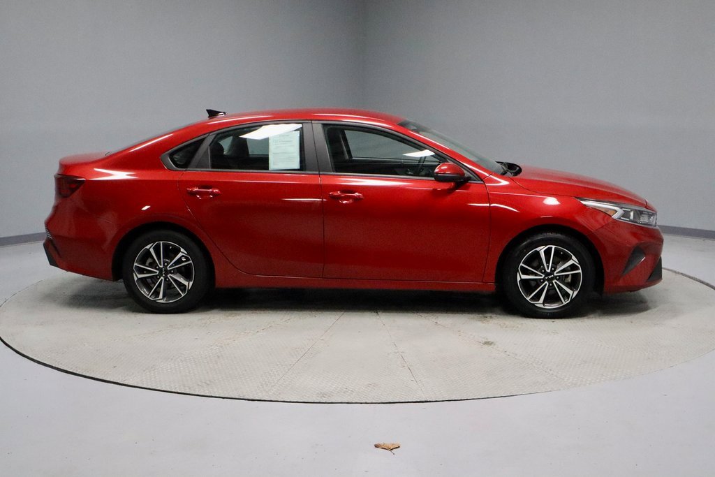 Used 2023 Kia Forte LXS w/ LXS Technology Package image 5