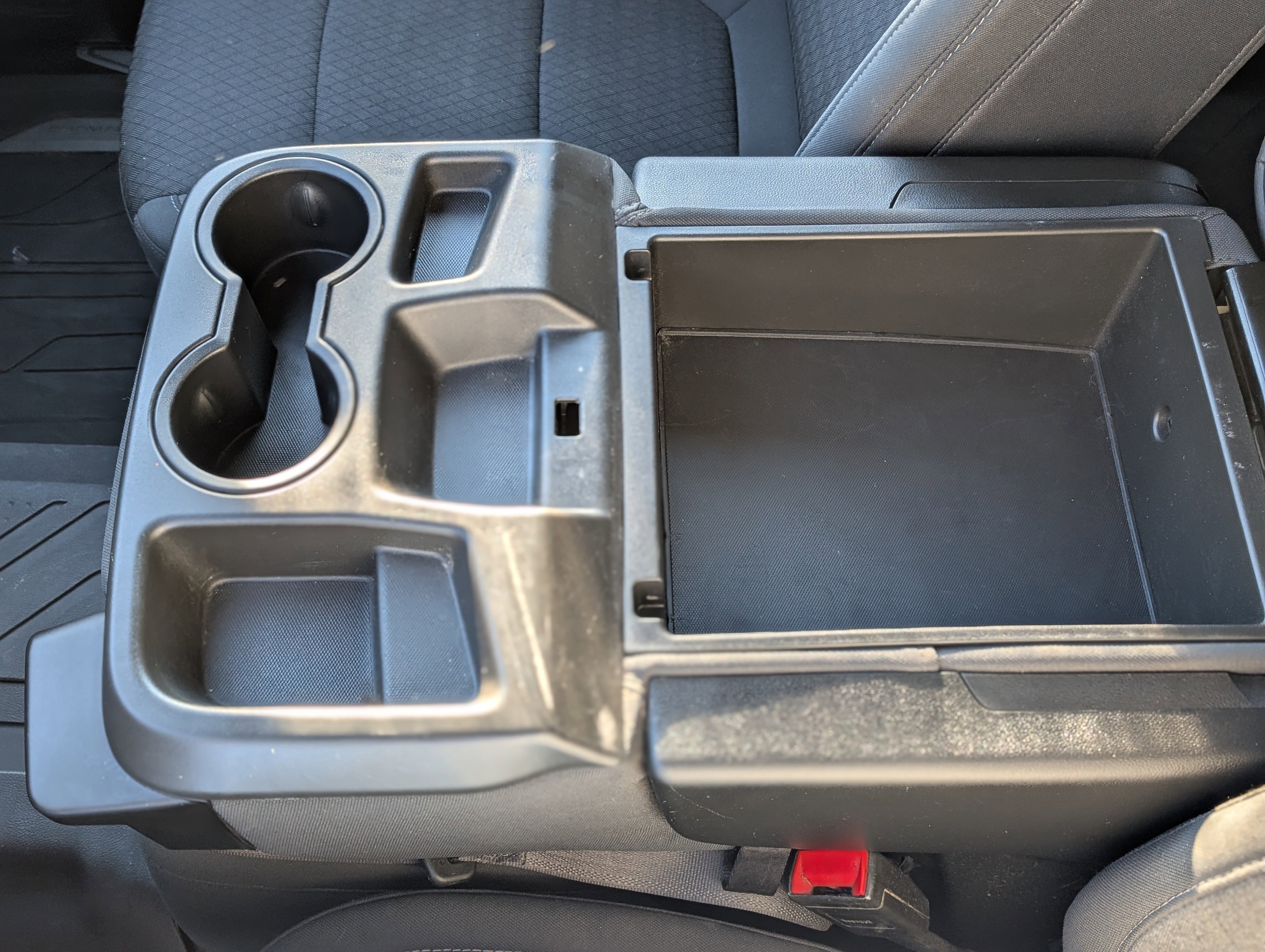 Used 2023 Chevrolet Silverado 2500 LT w/ Snow Plow Prep/Camper Package image 22