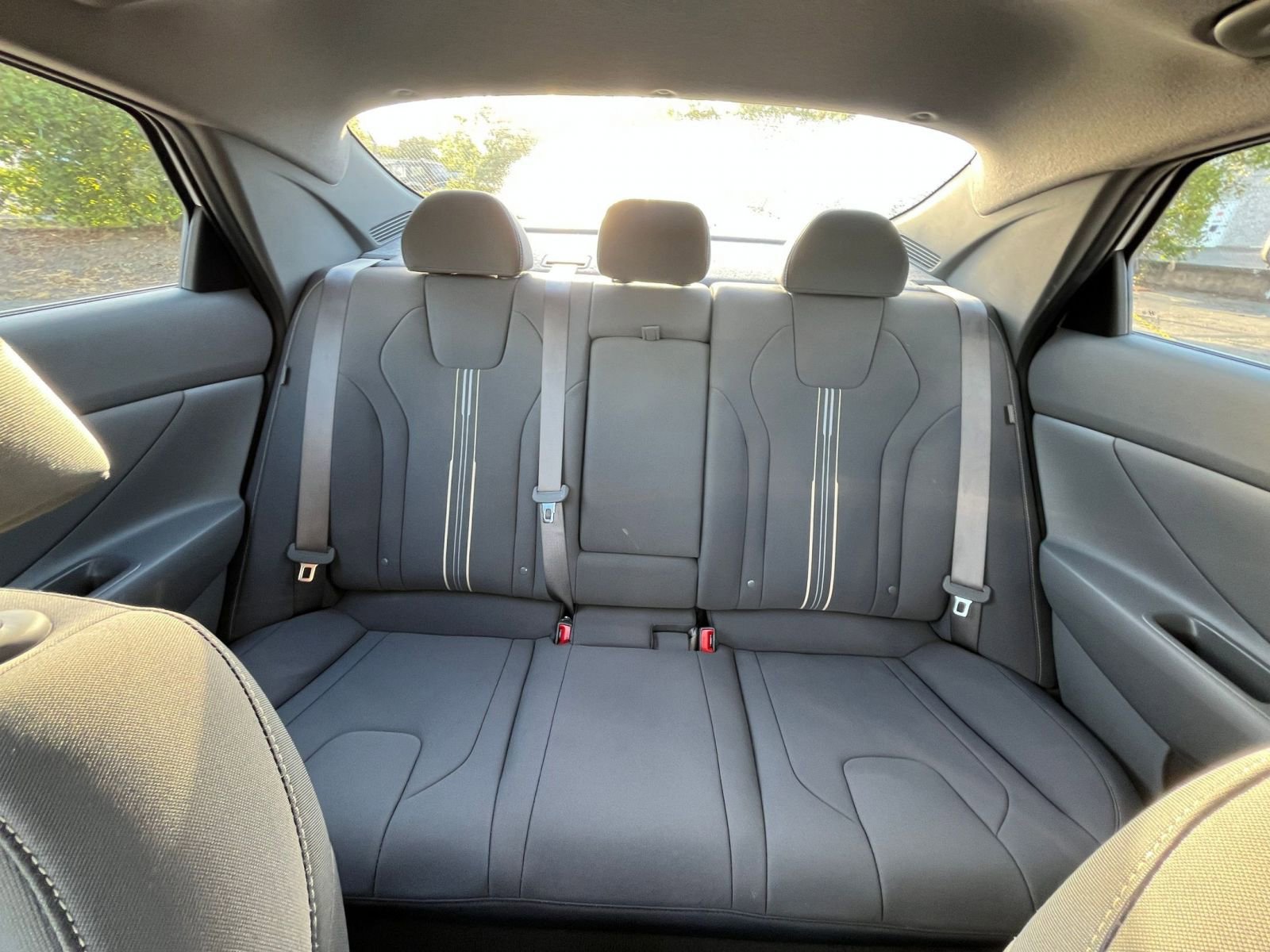 Used 2025 Hyundai Elantra SEL FWD image 39