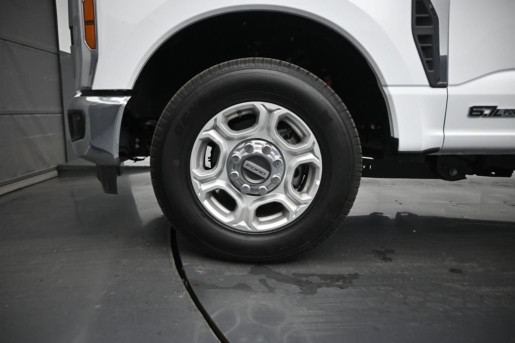 New 2026 Ford F350 XLT RWD image 22