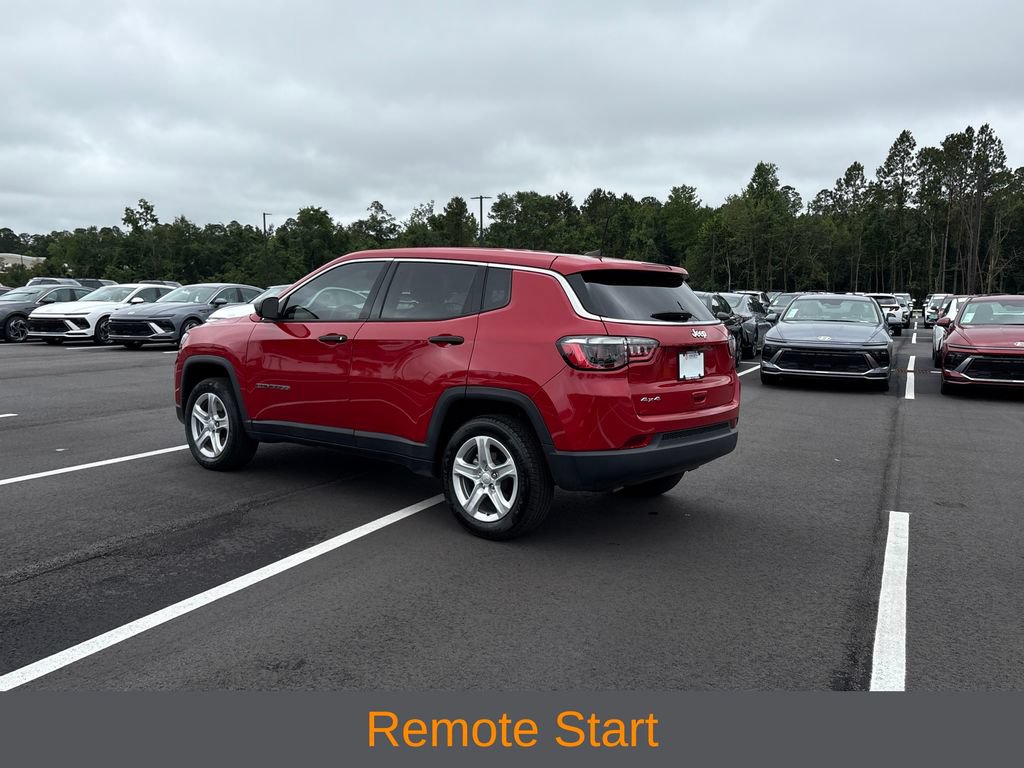 Used 2023 Jeep Compass Sport AWD/4WD image 3