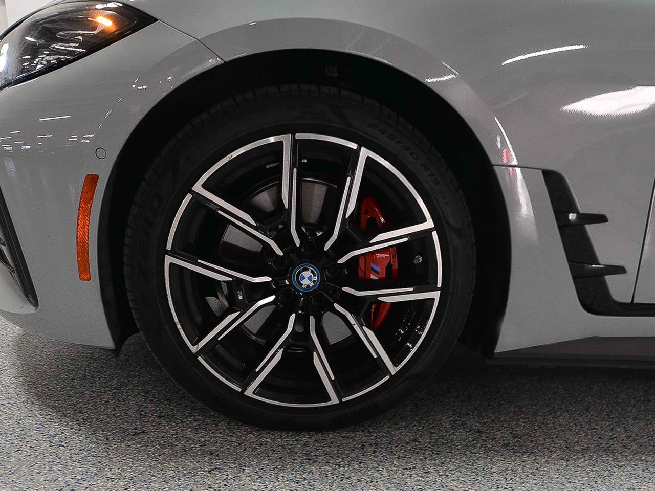 Used 2023 BMW i4 eDrive40 w/ M Sport Package RWD image 5