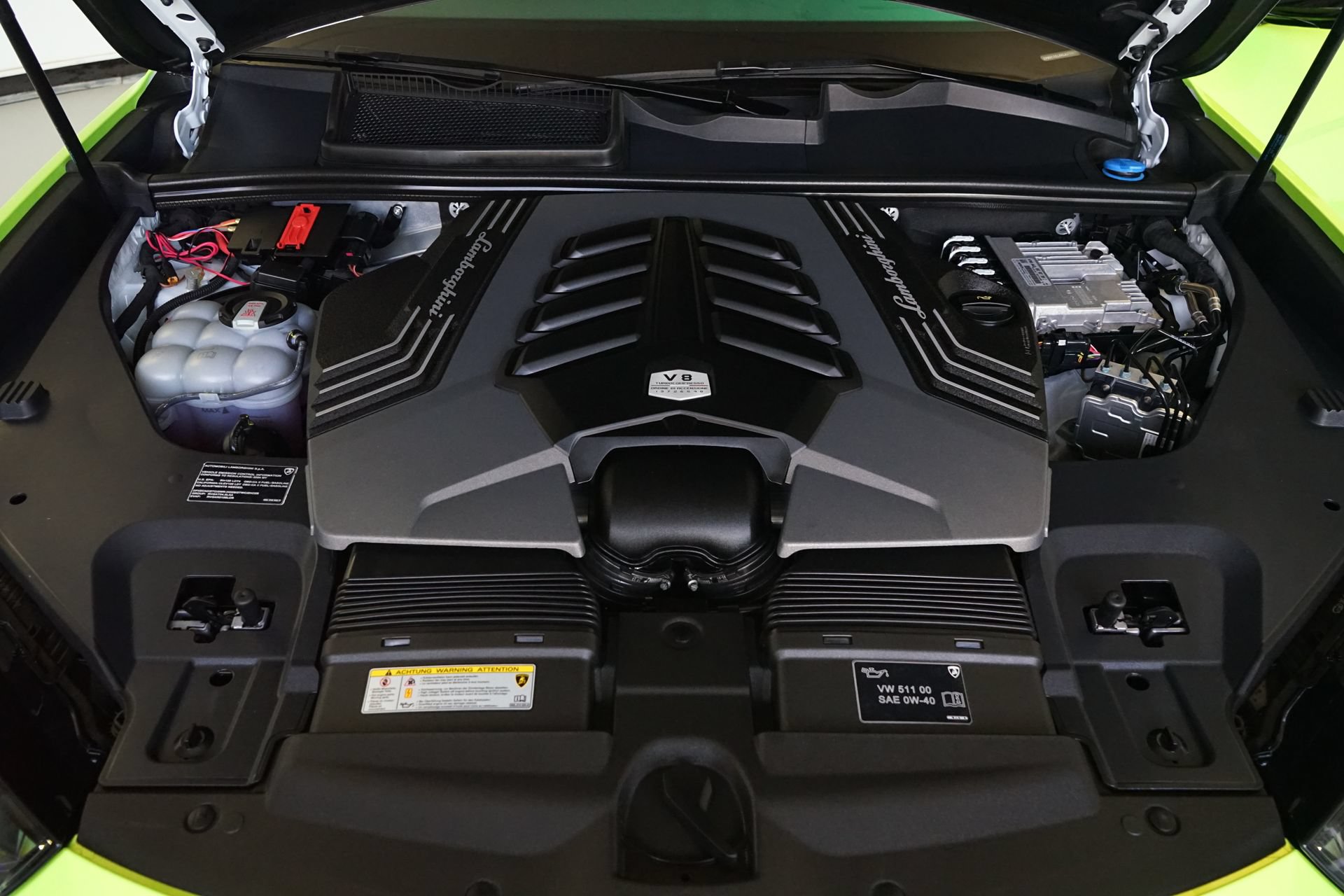 Used 2024 Lamborghini Urus Performante AWD/4WD image 47