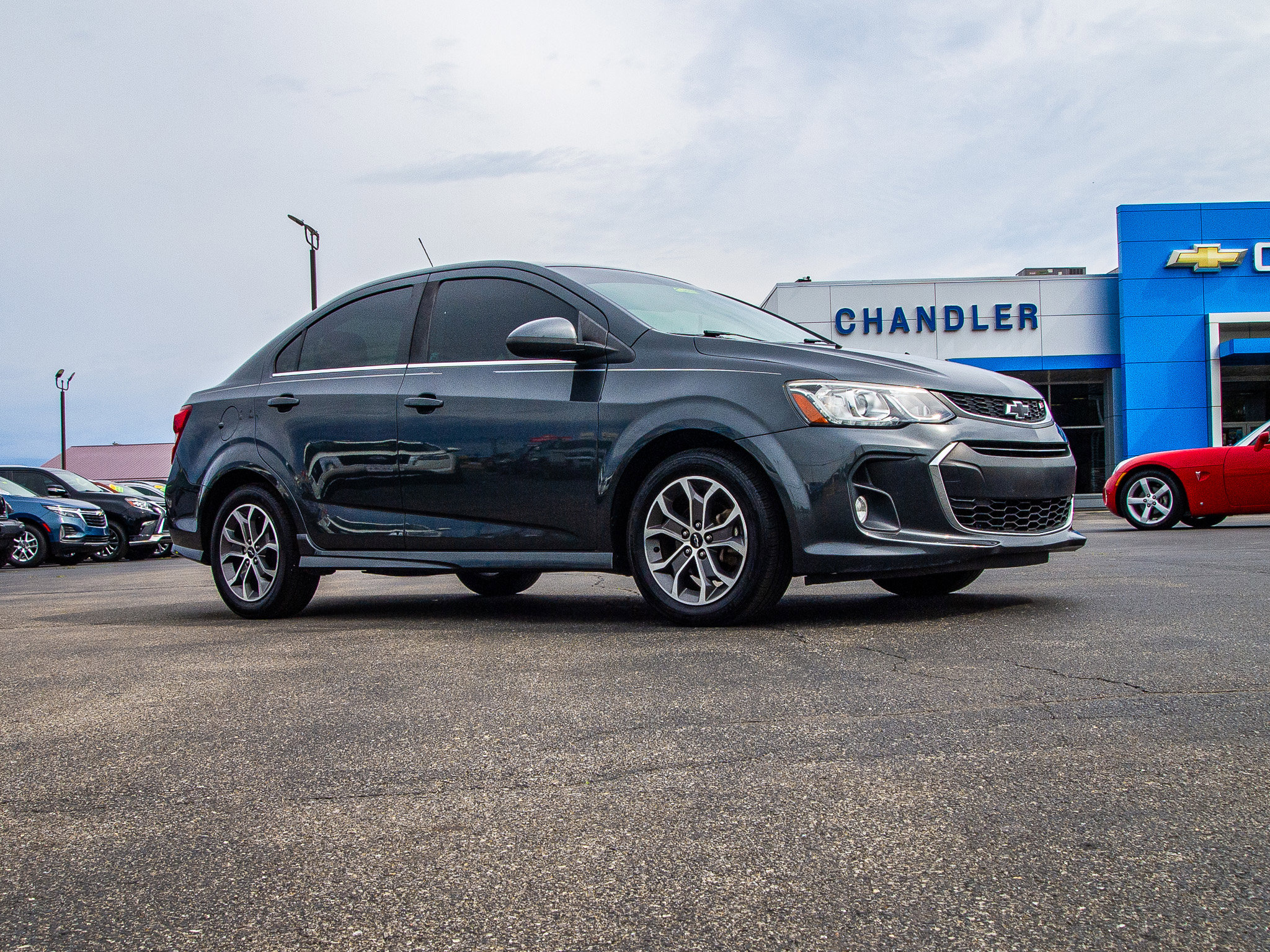Used 2018 Chevrolet Sonic LT w/ RS Package FWD image 9