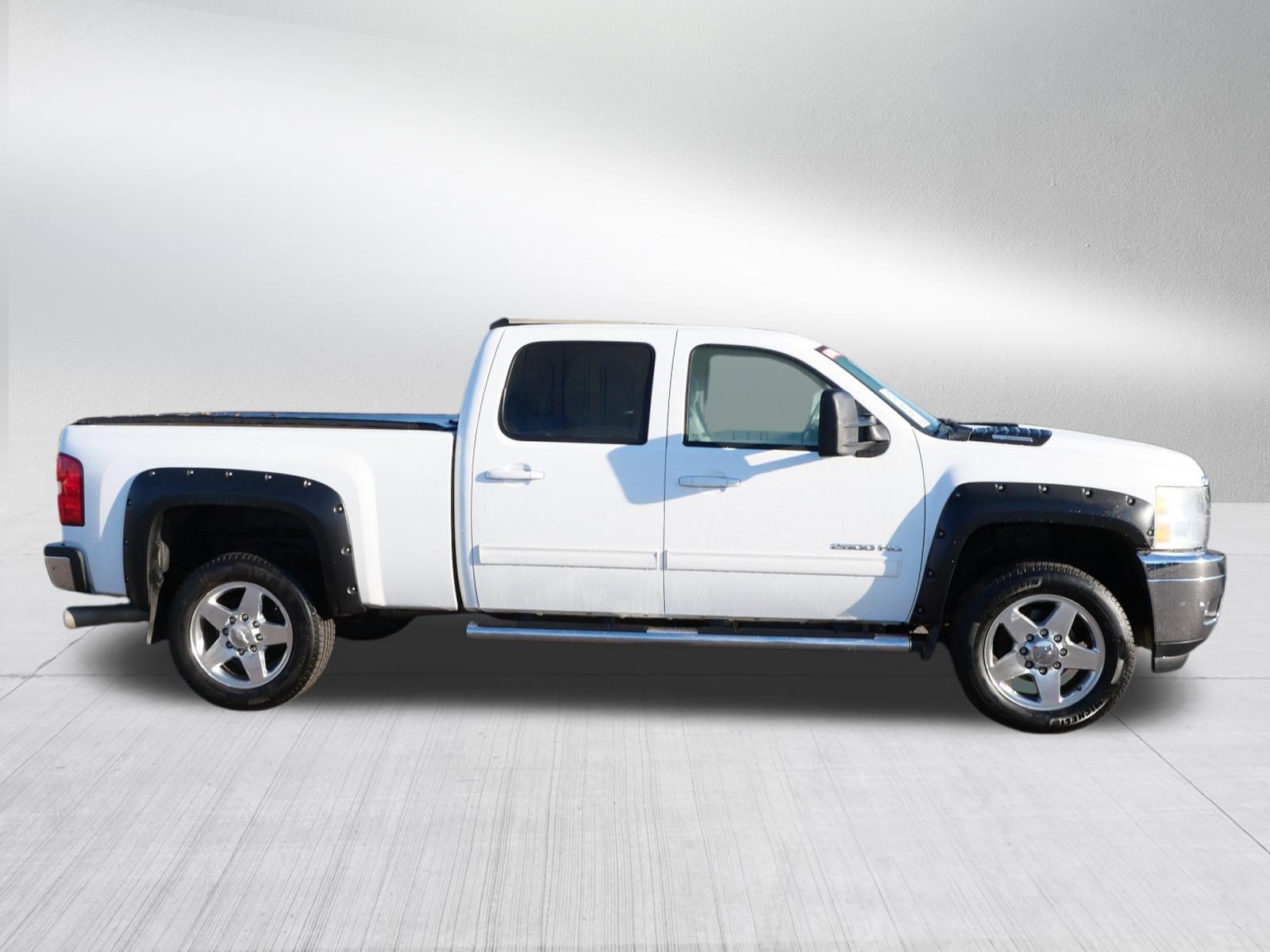 Used 2011 Chevrolet Silverado 2500 LTZ w/ Snow Plow Prep Package AWD/4WD image 8