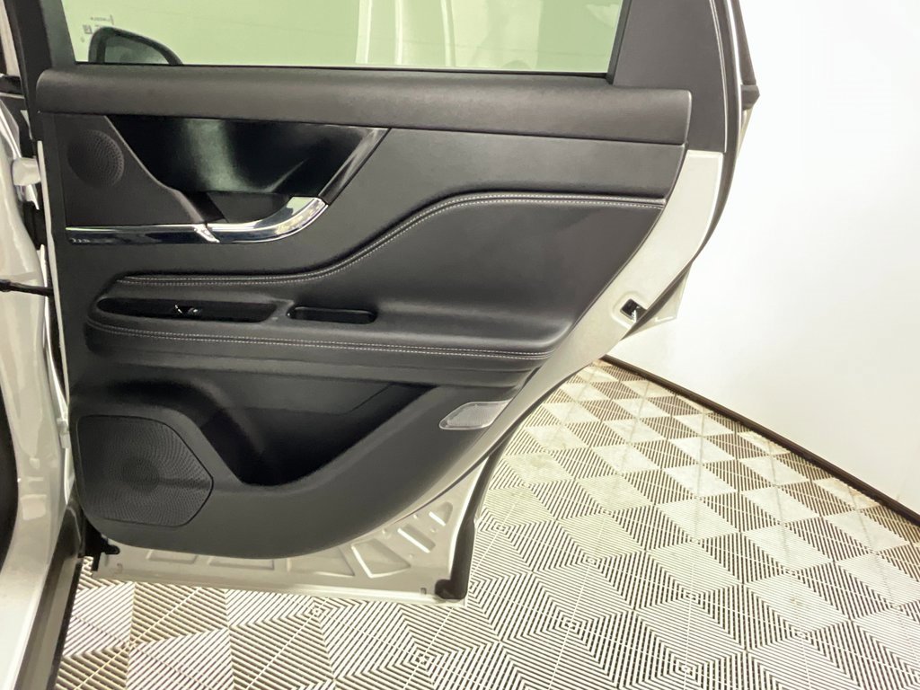 Used 2025 Lincoln Corsair FWD w/ Equipment Group 101A image 24