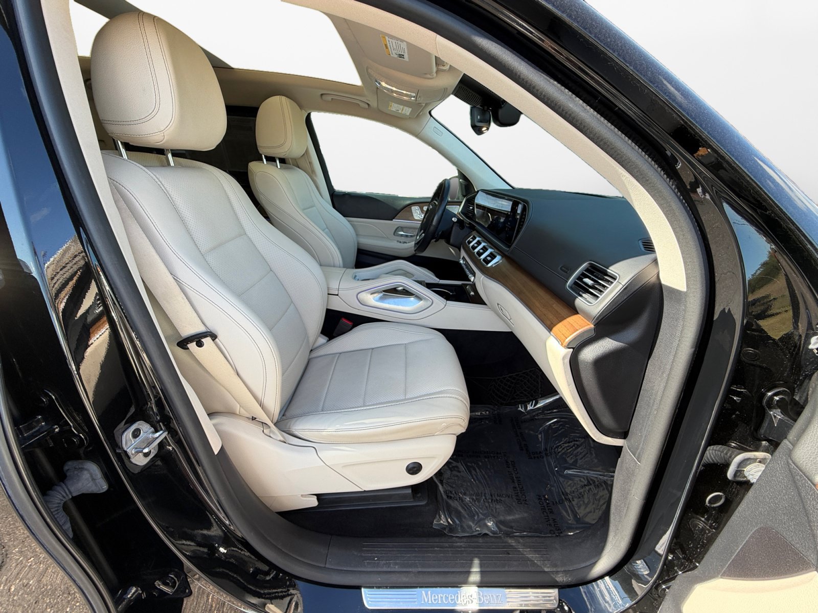 Used 2021 Mercedes-Benz GLS 450 4MATIC image 17