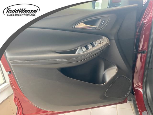 Certified 2023 Buick Encore GX Preferred w/ Cold Weather Comfort Package image 9