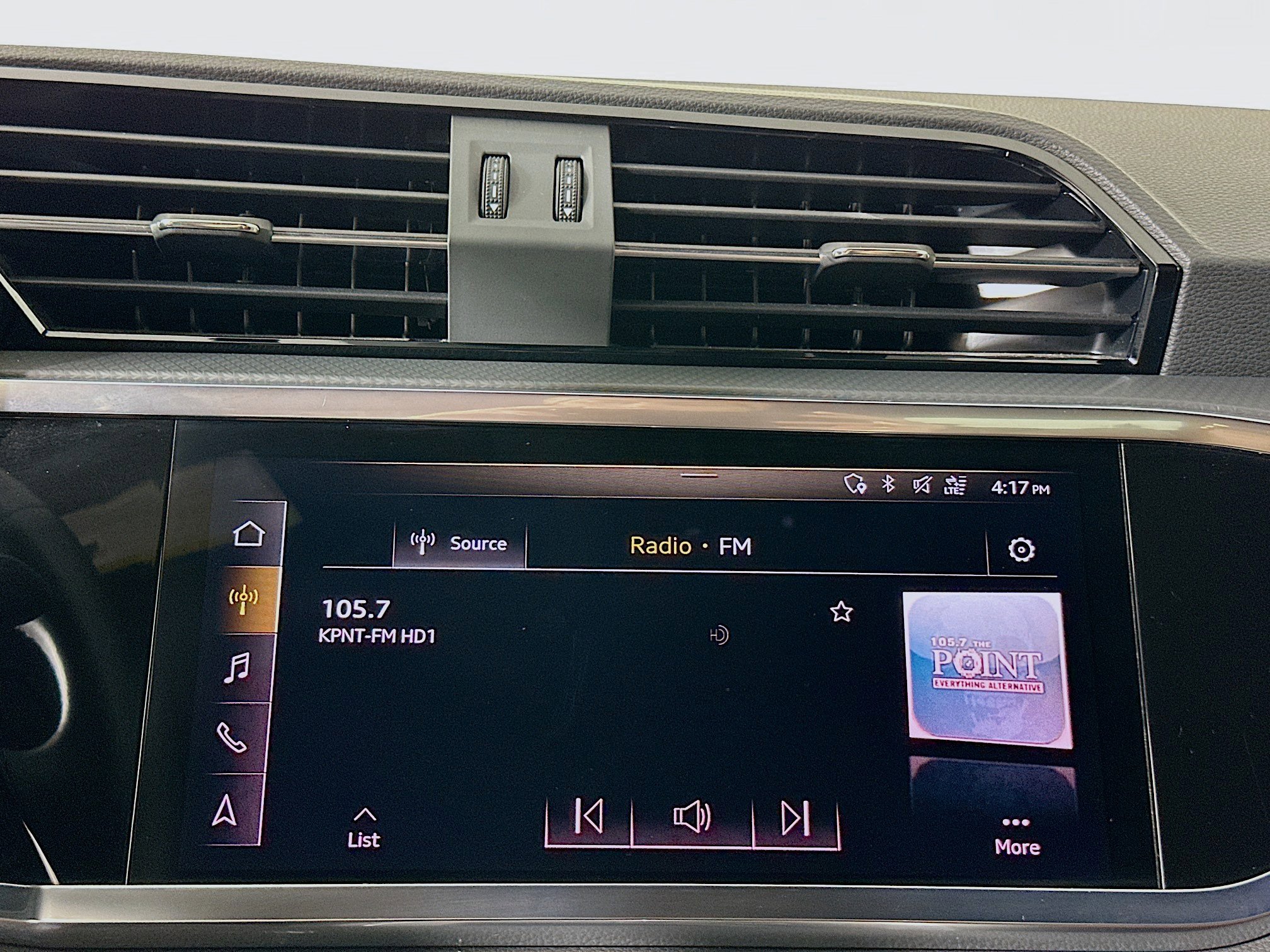 Used 2021 Audi Q3 2.0T Premium Plus image 21