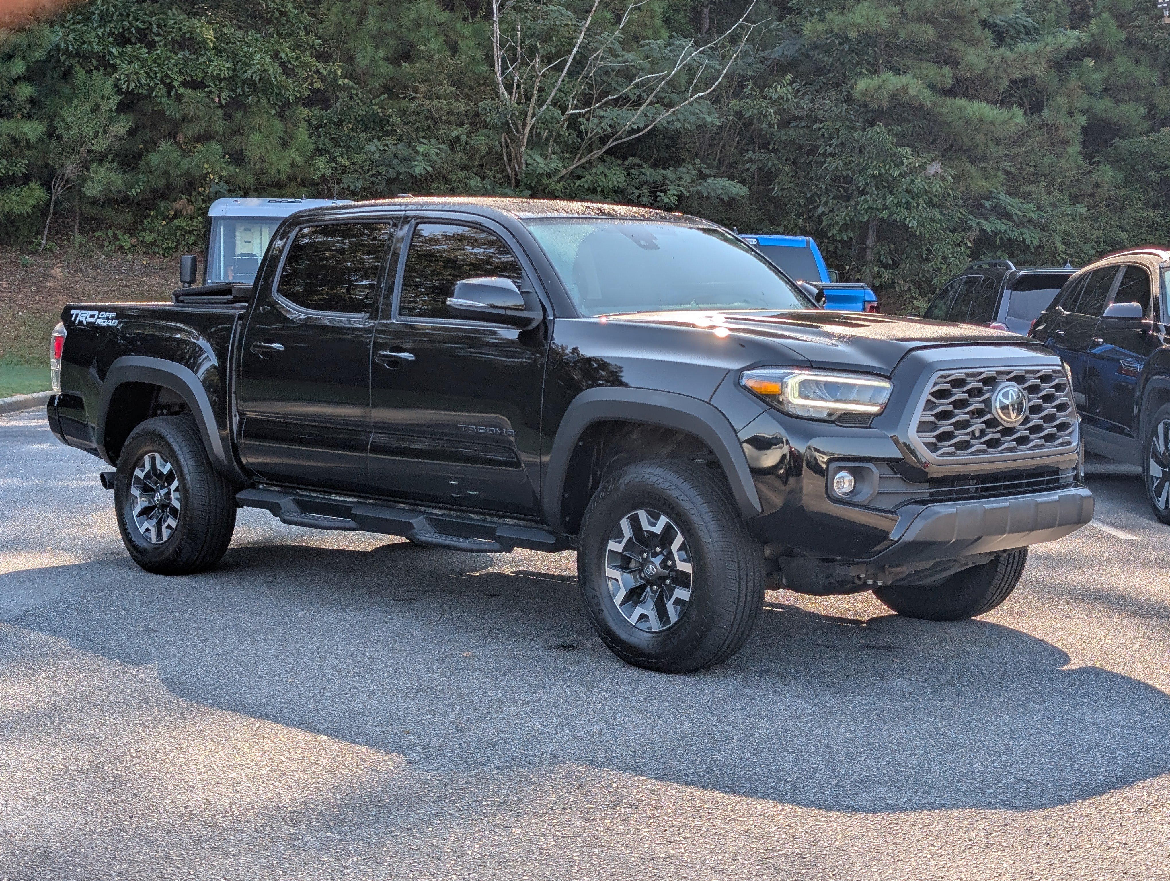 Used 2022 Toyota Tacoma TRD Off-Road w/ TRD Premium Off Road Package RWD image 12