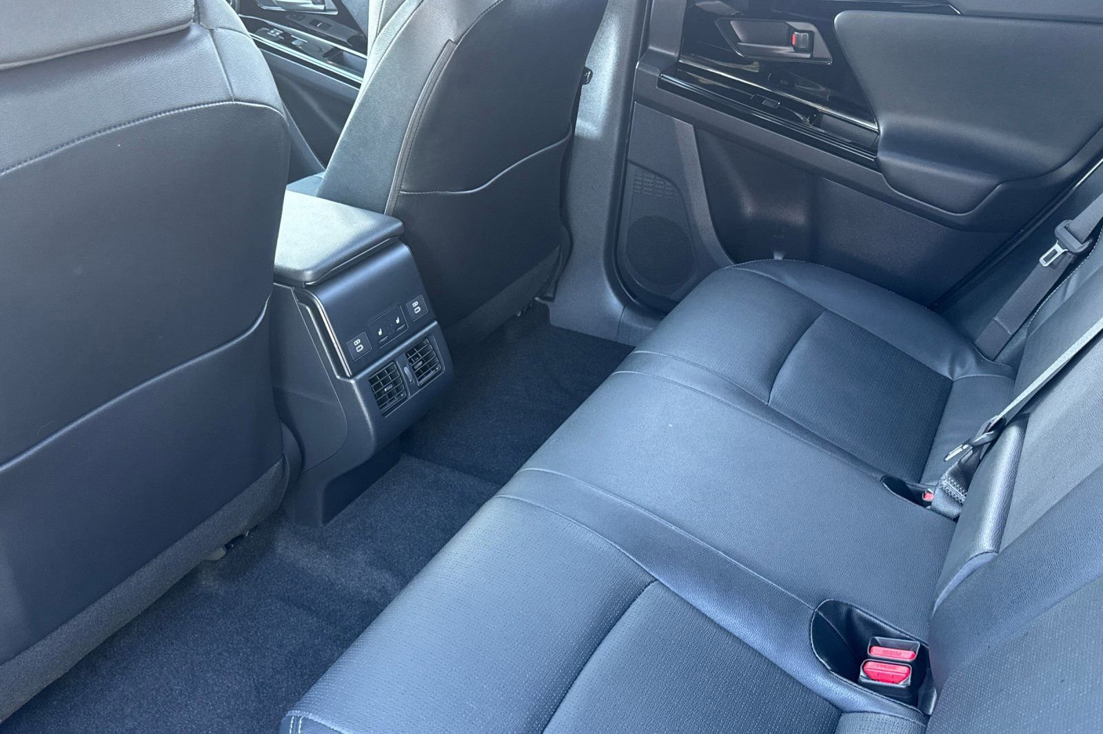 Certified 2025 Subaru Solterra Touring image 14