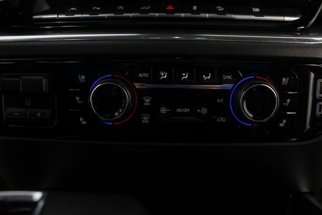 Used 2025 Chevrolet Silverado 1500 High Country w/ Technology Package image 8