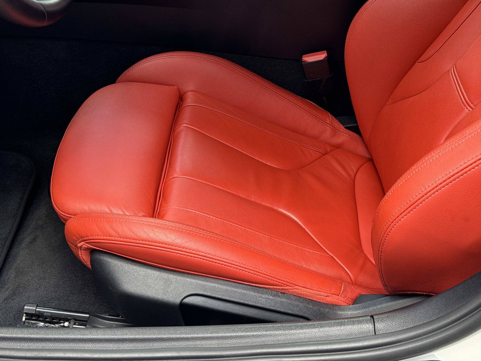 Used 2020 BMW Z4 M40i w/ Executive Package RWD image 13