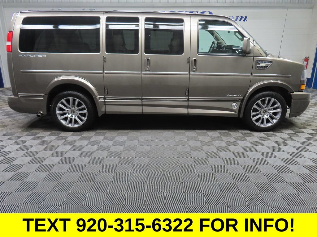 Used 2021 GMC Savana 2500 RWD image 2