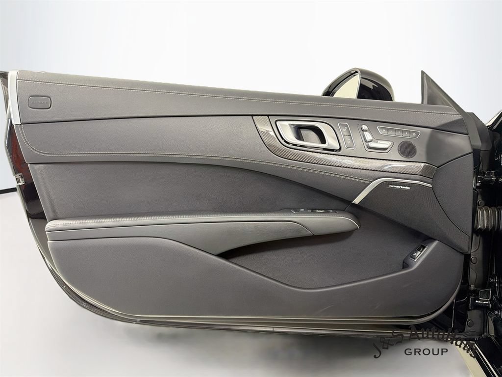 Used 2013 Mercedes-Benz SL 63 AMG image 21
