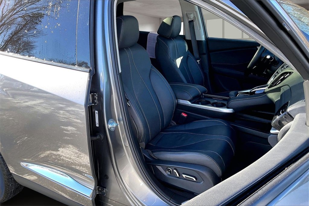Used 2025 Acura RDX w/ Technology Package image 28