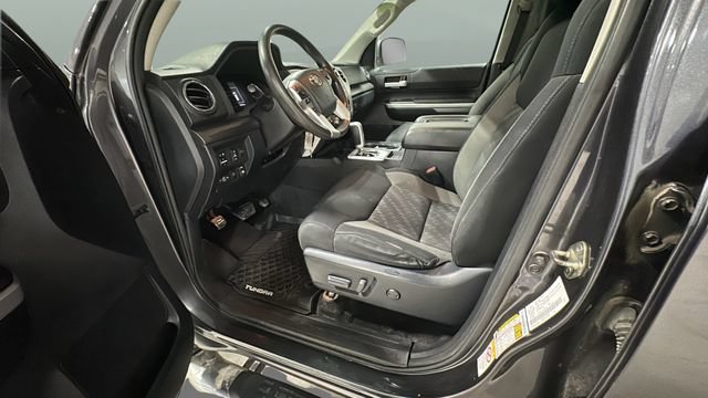 Used 2018 Toyota Tundra SR5 AWD/4WD image 8