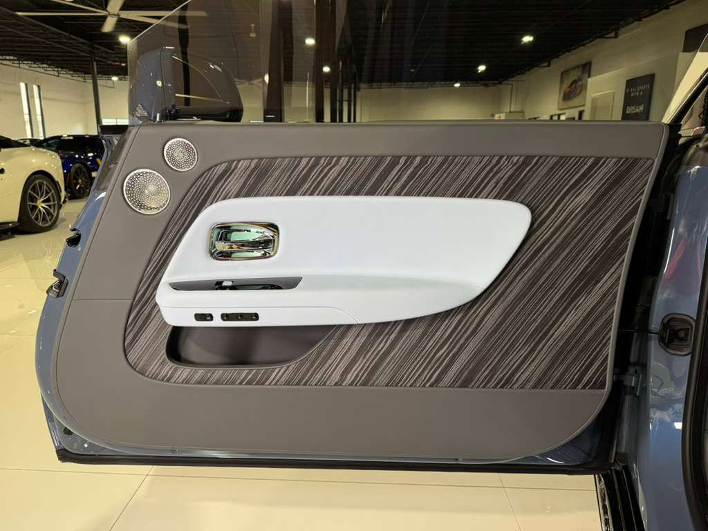 Used 2024 Rolls-Royce Spectre w/ Spectre Launch Package image 35