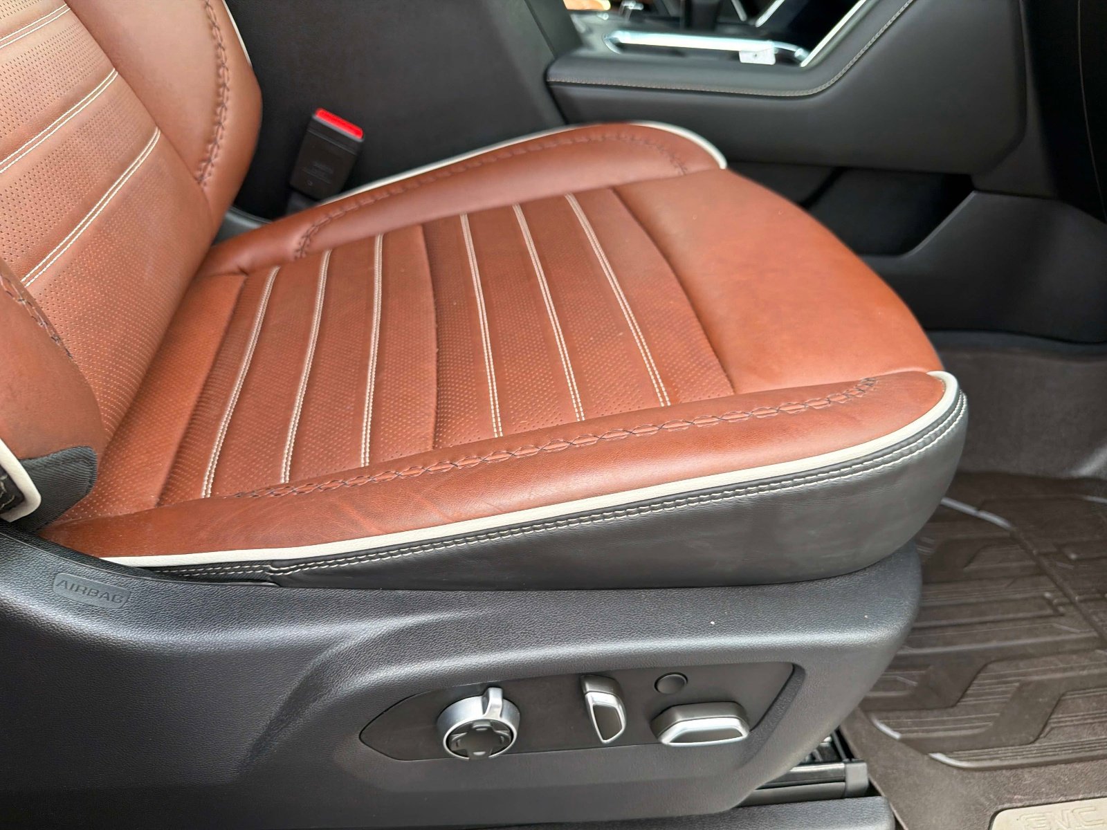 Used 2025 GMC Sierra 1500 Denali Ultimate image 23